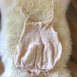 Super cute linen bubble romper